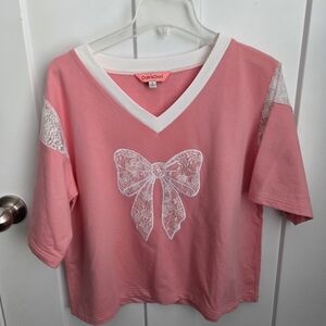 Pink Lace Bow Top by Davi & Dani
